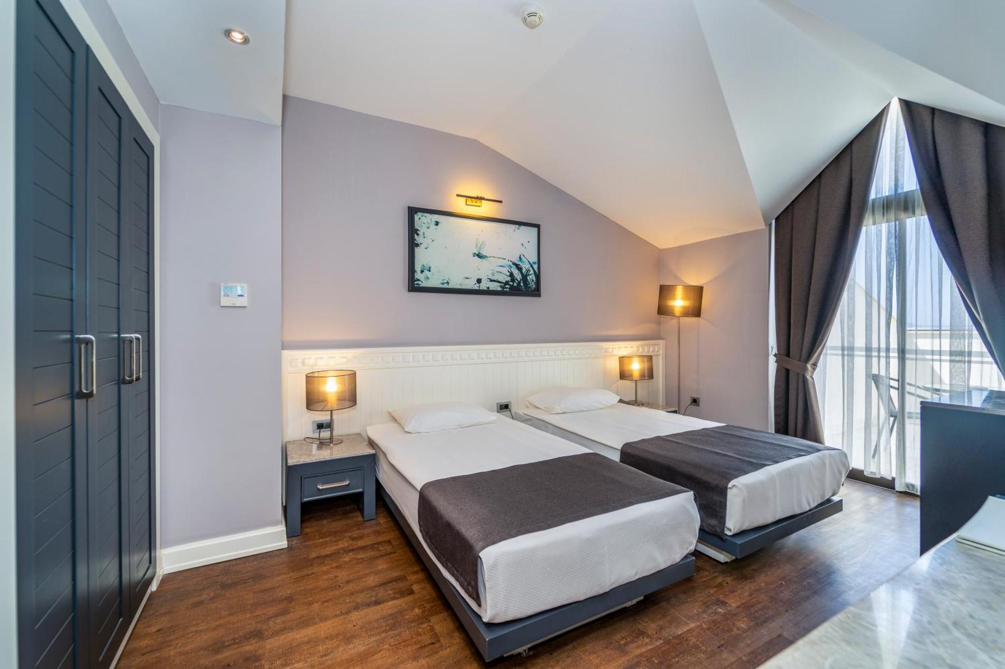 Double or Twin Room Attic No Baby or Child Accepted