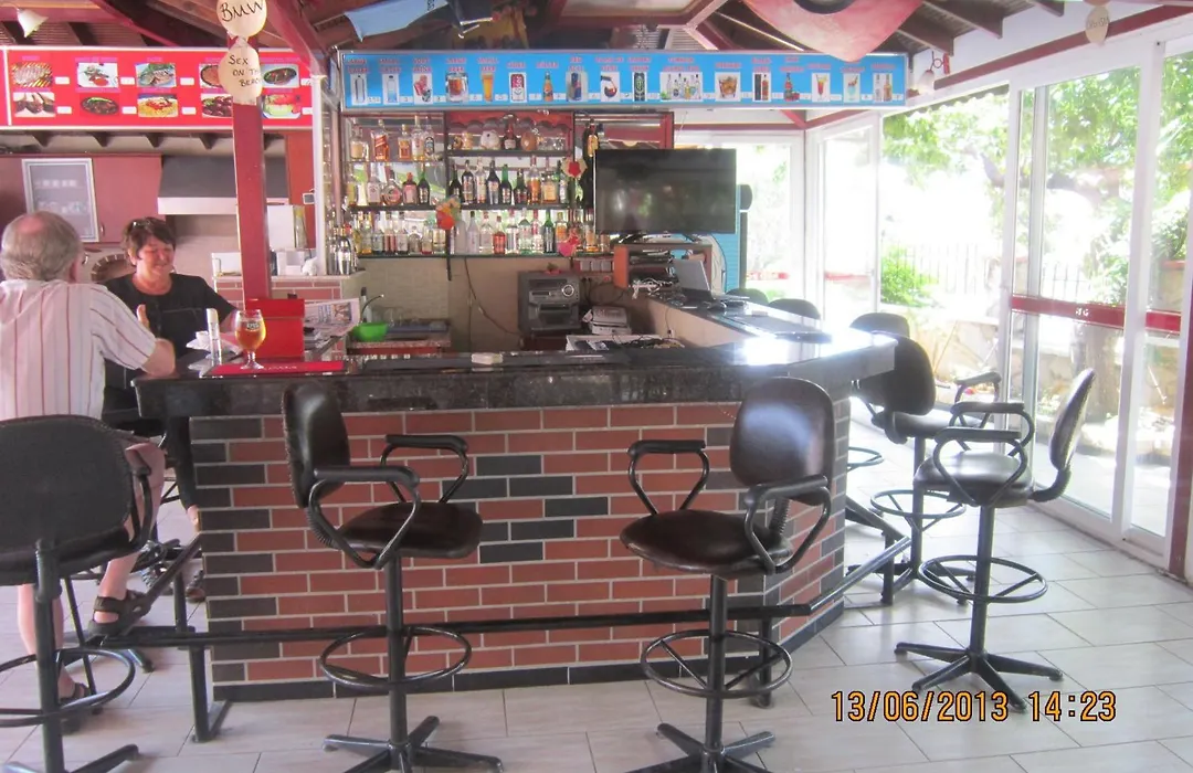 Red Rose Hotel-1
